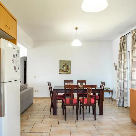 Aris, Spartia, Kefalonia Villa *